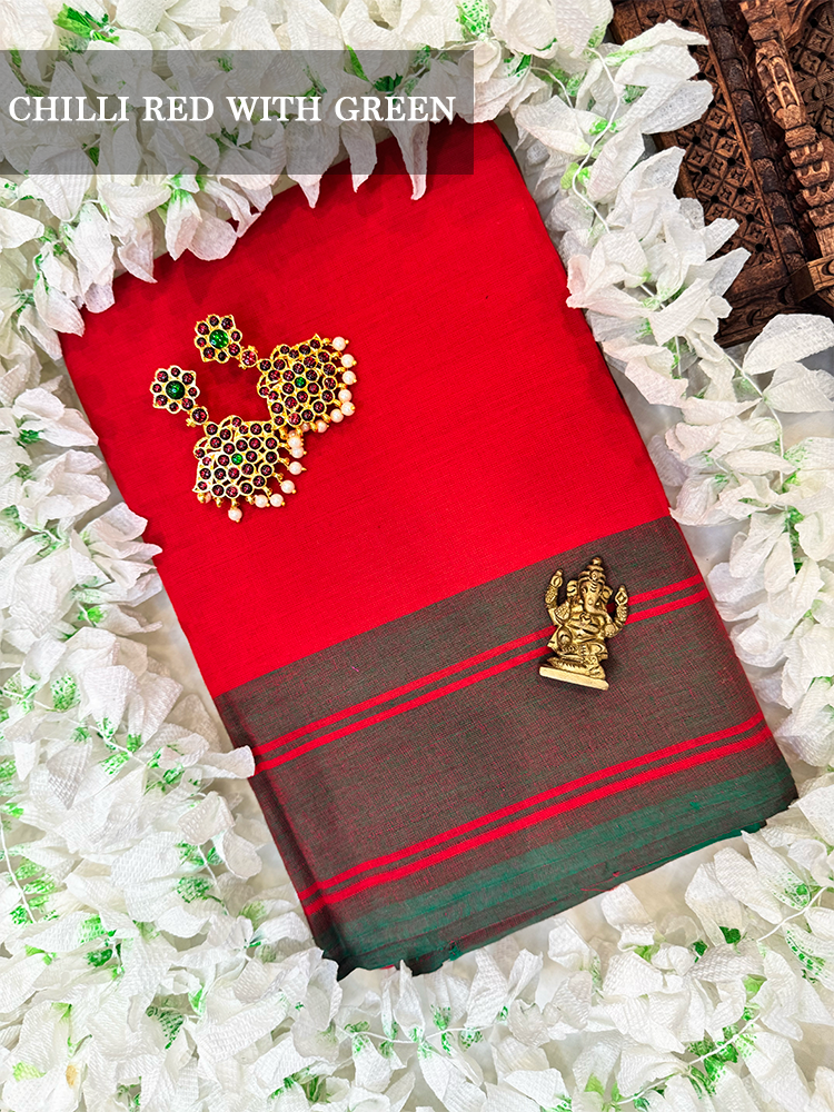 Chili red cotton dance practice saree with  green plain border for Bharatanatyam, Kuchipudi and Odissi dance practice.