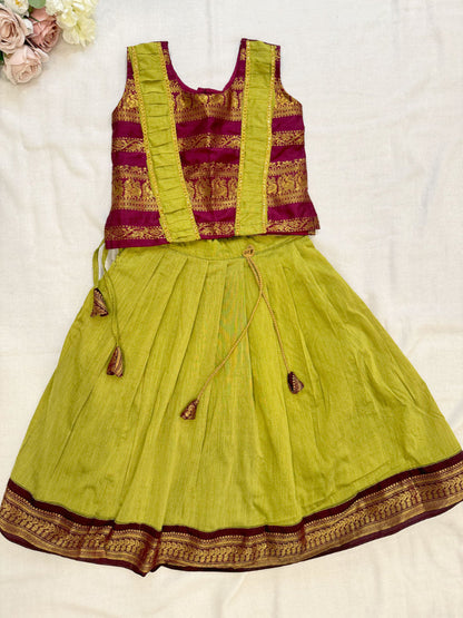 pattu pavadai