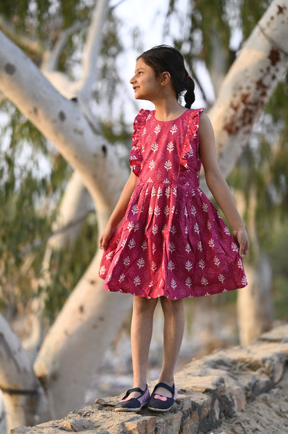 Cotton pink tie back dress for girls